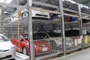 海外「日本だから可能！」日本の自動車保険の価格に海外びっくり仰天！（海外の反応）