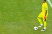 【サッカー】中国、レーザー妨害や観客乱入、日本国歌へのブーイング…日本は困惑　【ネット民の反応】