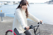 日本人が自転車で走ってたら「とんでもないもの」が落ちてきてパニック→状況を理解するのに数十秒かかった【台湾人の反応】