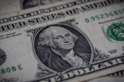 ホームレスの人を助けたい。9歳少年が全財産の1ドル札を渡したところ、相手は億万長者だった