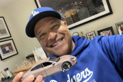 【海外の反応】大谷翔平がロバーツ監督に「ポルシェ」をプレゼント【MLB】
