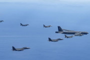 【海外の反応】日本、米国、韓国が初の三国間合同空中演習を実施　海外の反応「協力するための良いステップ、もう第三次世界大戦は始まっている」
