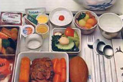 海外「日本は客をもてなす！」JALがかつてエコノミークラスで提供していた食事に海外興味津々！（海外の反応）