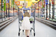 子どもが一人でスーパーに行くなんてありえない！！「はじめてのおつかい」動画を外国人に見せてみた 海外の反応