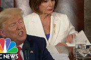 異例の事態！？トランプ大統領の原稿を米下院議長が目の前で破り捨てる！[海外の反応]