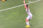 韓国人「AFCチャンピオンズリーグに出場した韓国人選手、“ウッキーポーズ”で日本人を侮辱してしまう」