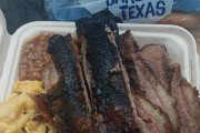 【海外】「ダラスの盲目BBQマスターが驚きの技術で作る！触感と嗅覚だけで最高のブリスケットを完成させる秘訣とは？」
