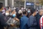 海外「中国の大規模コロナ検査が集団感染イベントにしか見えない件」
