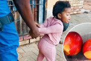 【海外】「果物をひと口ずつ食べた幼児が“逮捕”! その理由とは？」