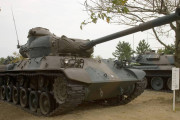 日本のユーチューバーが「戦車」で松屋に行った結果！【タイ人の反応】