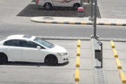 【画像】よーく見るとすごい駐車場