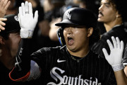 【海外の反応】村上宗隆がチームを首位奪還に導く32号決勝3ラン！「この街を救ってくれてありがとよ」