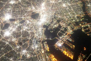 【海外】「なんというメガシティなんだ....」宇宙から撮影した東京の夜の姿に外国人が驚愕！