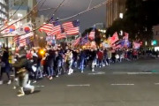 外国人「東京でトランプ支持者が行進してる…一体どうなってるんだ？」