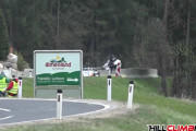 あわや大クラッシュ！ヒルクライムレース　ハプニング映像集