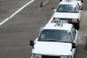 外国人「運転免許試験って合格するのメチャクチャ難しいよな？」