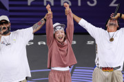 海外「五輪にふさわしくない」新競技ブレイキンで日本人が金メダルを獲得して海外大騒ぎ！（海外の反応）