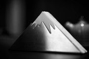 海外「日本食レストランで見つけたコレ、どこで買えるんだ？」富士山のナプキンホルダーに外国人が興味津々