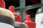 この日本のソースを試した奴いるか？←「神ソース」「3本買っとけ」（海外の反応）