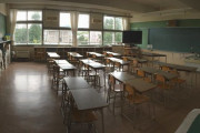海外「日本政府が全国の学校に臨時休校を要請！素晴らしい対応だ！」→満員電車に乗って通勤する家族がいる限り意味がないのでは？