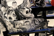 海外「うちの学校にも全身アヘ顔コーデの奴が現れたんだが…」（海外の反応）