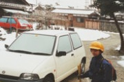 日本では90年代のクルマ文化がまだまだ盛ん！「MX5の後ろにクッカーが付いているのは日本だけ」「日本の文化を紹介する動画が好き」海外の反応