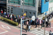 「韓国が怖い」「コロナ感染速度が速すぎる」韓国の不法滞在者が韓国脱出を開始！一時パニック状態にも→「もう二度と帰って来るな」　韓国の反応