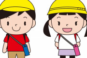 日本人の女の子がパンデミック中に学校に向かってる　“キュートすぎる”　【海外の反応】