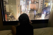 世界中の外国人が窓からの景色を投稿　日本からもゴジラが紹介される