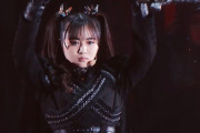 クリスチャンの人たちに質問：BABYMETALのこれって間違ってる？　【海外の反応】