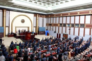 論争巻き起こした「戦犯企業ステッカー」条例審議見送り＝韓国の反応