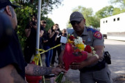 アメリカ「213件」日本「…？」アメリカ「今年の銃乱射事件の件数だ」