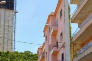 厚み1メートル未満のぶっとびハウスが海外で話題に！建てた理由が酷すぎる…