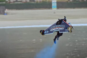 【世界のミステリー】米パイロットが上空914メートルで見た” ジェットパックを背負った男 ”