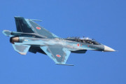 韓国人「日本の国産戦闘機F-2と韓国の国産戦闘機KF-21で1対1で戦ったらどっちが勝つんだ？」