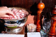 【海外】レストランで食後にキャンディーが出される理由とは？ミントの裏に隠された意外な効果を探る！