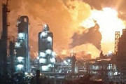 【動画あり】韓国人「巨大な火柱が上がり、屋根が崩れた‥」ロッテケミカル工場で爆発事故が発生！近くの商店街と住宅で大きな被害　韓国の反応