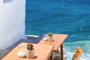 余生はこんな場所で過ごしたい。美しすぎるギリシャの海辺の風景。海外の反応