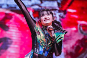このSu-METALの頭を見てくれ、誰が作ったの？　“不穏なものを感じて怖かったわ！”　【海外の反応】