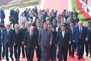 海外「中国の対日戦勝軍事パレード。日本の自粛要請を無視して集いし26カ国の光の戦士達」