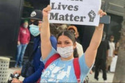 外国人「黒人差別反対を叫びながら略奪をするアメリカ人をご覧ください」(海外の反応)