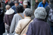 海外「日本人はエルフなのか」 日本で100歳以上の人が7万人を越えたと話題に