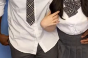 韓国人「黒人男と韓国の女子高生のカップル」