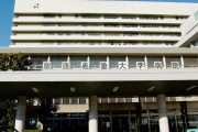 慶大病院の研修医が大人数でお疲れ会！18人が新型コロナに集団感染して海外びっくり仰天！（海外の反応）