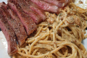 外国人が日本のA５和牛で作ったステーキとパスタ（海外の反応）