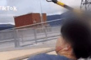 【韓国の反応】「すし唾テロ」に驚いた日本…今度は電車に「やり投げ」で大騒ぎ。韓国の反応「どこに行ってもSNS患者はいる。/放射能の弊害。」