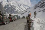 海外「インド軍と中国軍が紛争地域でつかみ合いの乱闘。インド兵20人が死亡する」
