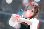 日本で「美少女が仲良いやつの前にいる時の写真」が顔違いすぎて本当に同一人物なのかと話題に！【台湾人の反応】