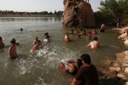海外「イラクで史上最高の熱波。気温が52.2度に到達」