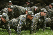 【海外の反応】軍人になることはスキルのない人間にとって唯一の選択肢なの？